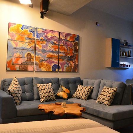 Indigo House Apartment เอเธนส์ ภายนอก รูปภาพ